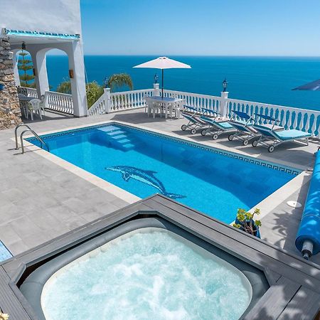 Villa Buganvilla En Salobreña Εξωτερικό φωτογραφία