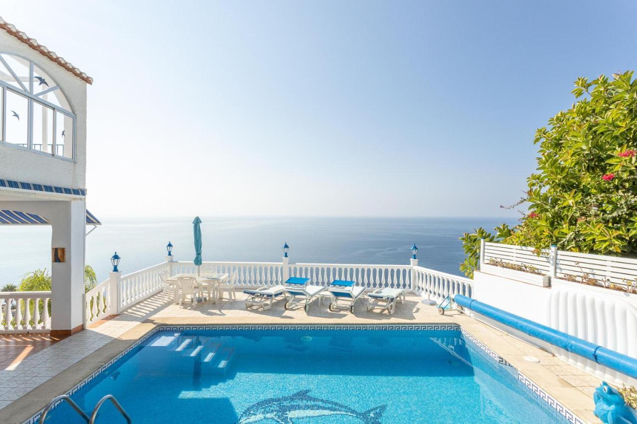 Villa Buganvilla En Salobreña Εξωτερικό φωτογραφία