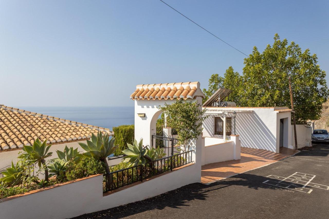 Villa Buganvilla En Salobreña Εξωτερικό φωτογραφία